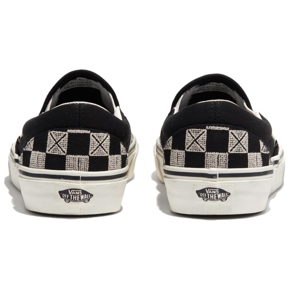 Shop Vans经典款棋盘格懒人鞋‘灰黑’ VN000BVZCJJ