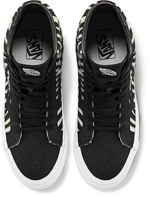 Vans Sk8-Hi 38 DX 'Fábrica Anaheim - Cebra' VN0A38GF4ZD Lookbook Vans Sk8-Hi 38 DX 'Fábrica Anaheim - Cebra' VN0A38GF4ZD