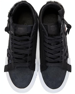 Vans Sk8-Hi CAP LX 'Black Pony' Hitam Lelaki VN0A3TKMVSN Lookbook Vans Sk8-Hi CAP LX 'Black Pony' Hitam Lelaki VN0A3TKMVSN