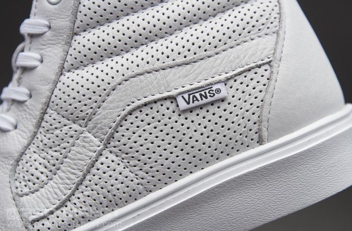 Order バンズ スケートハイ ライト (ホワイト) VN-0XE4FJJ