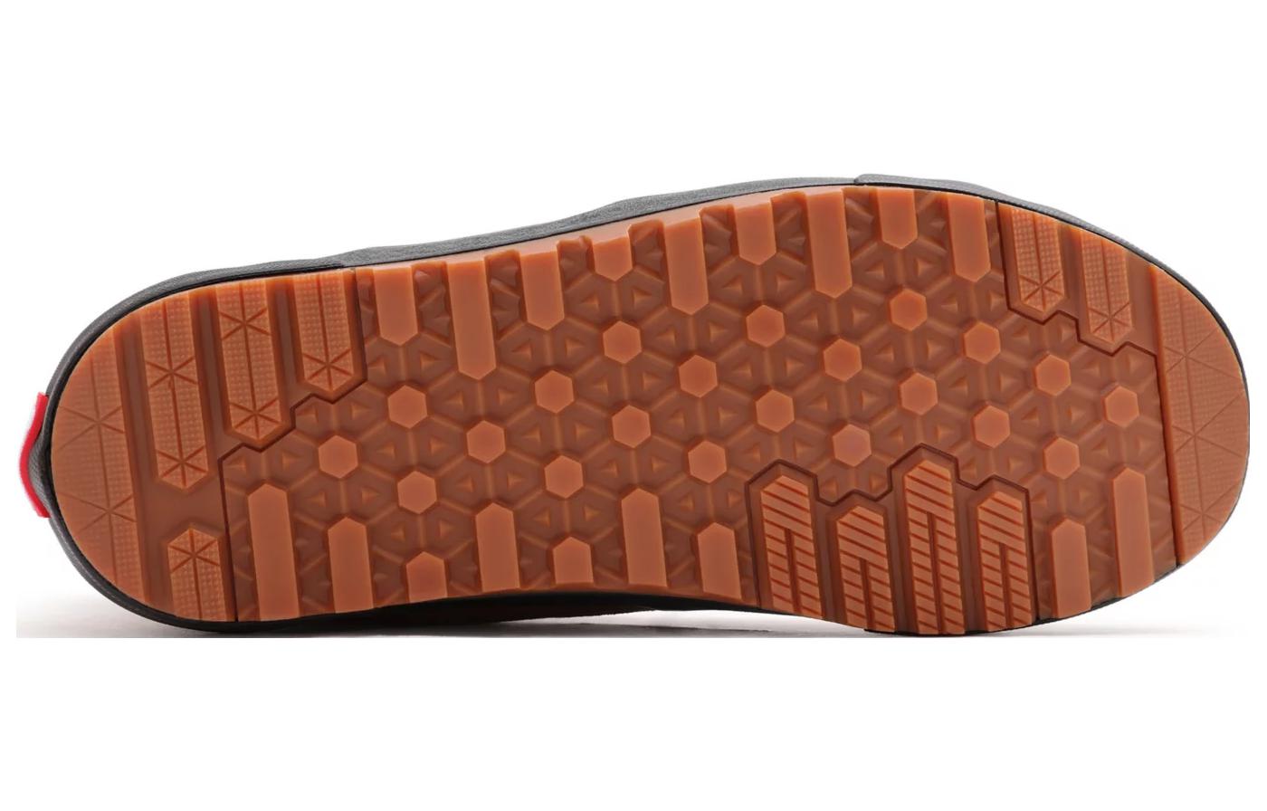 Shop Vans Sk8-Hi MTE-2「臘腸黑」VN0007NKFW6