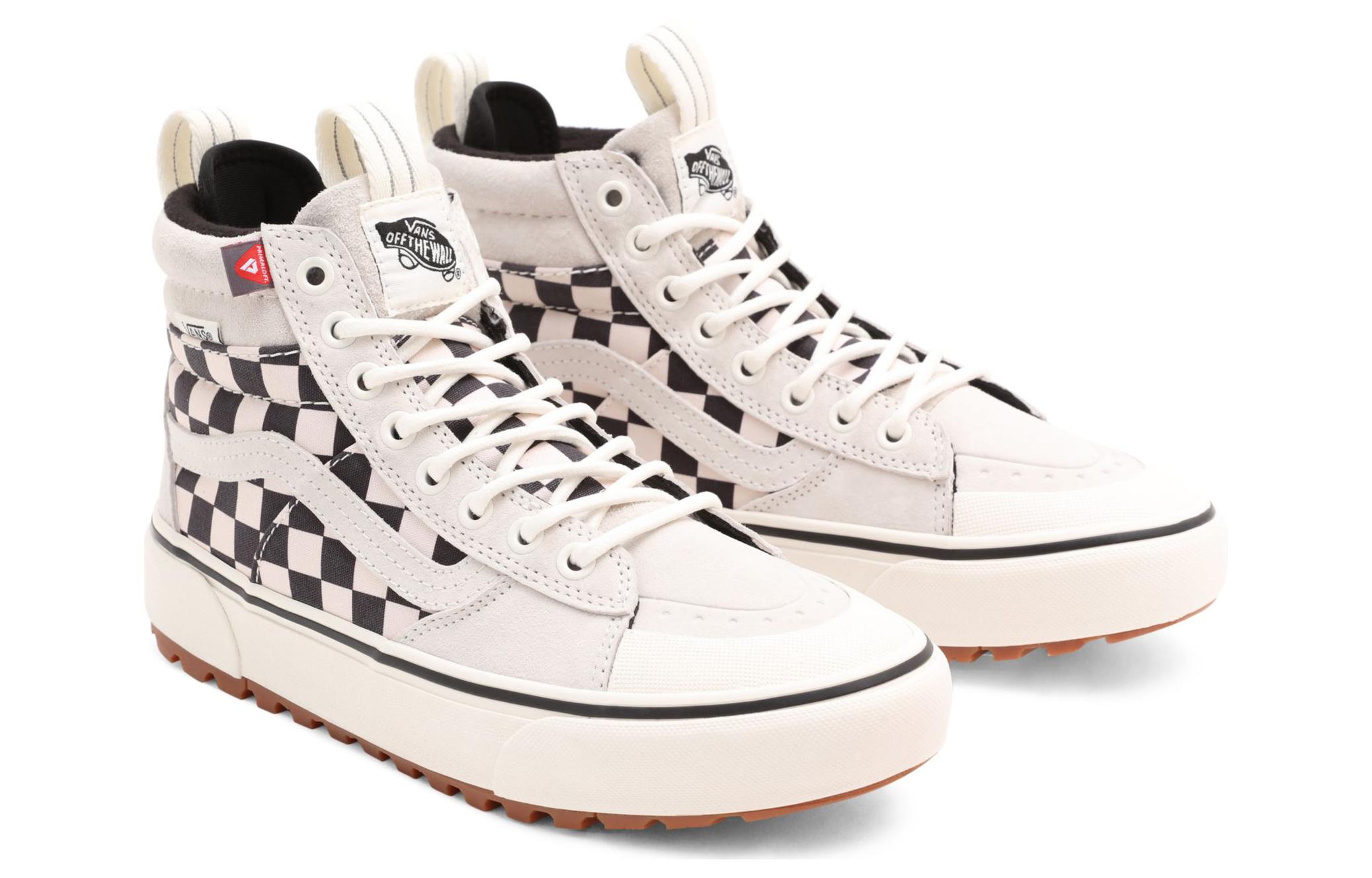 Lookbook Vans SK8 HI 潮流休閒棋盤格 耐磨輕便 高幫 板鞋 男女同款 黑白