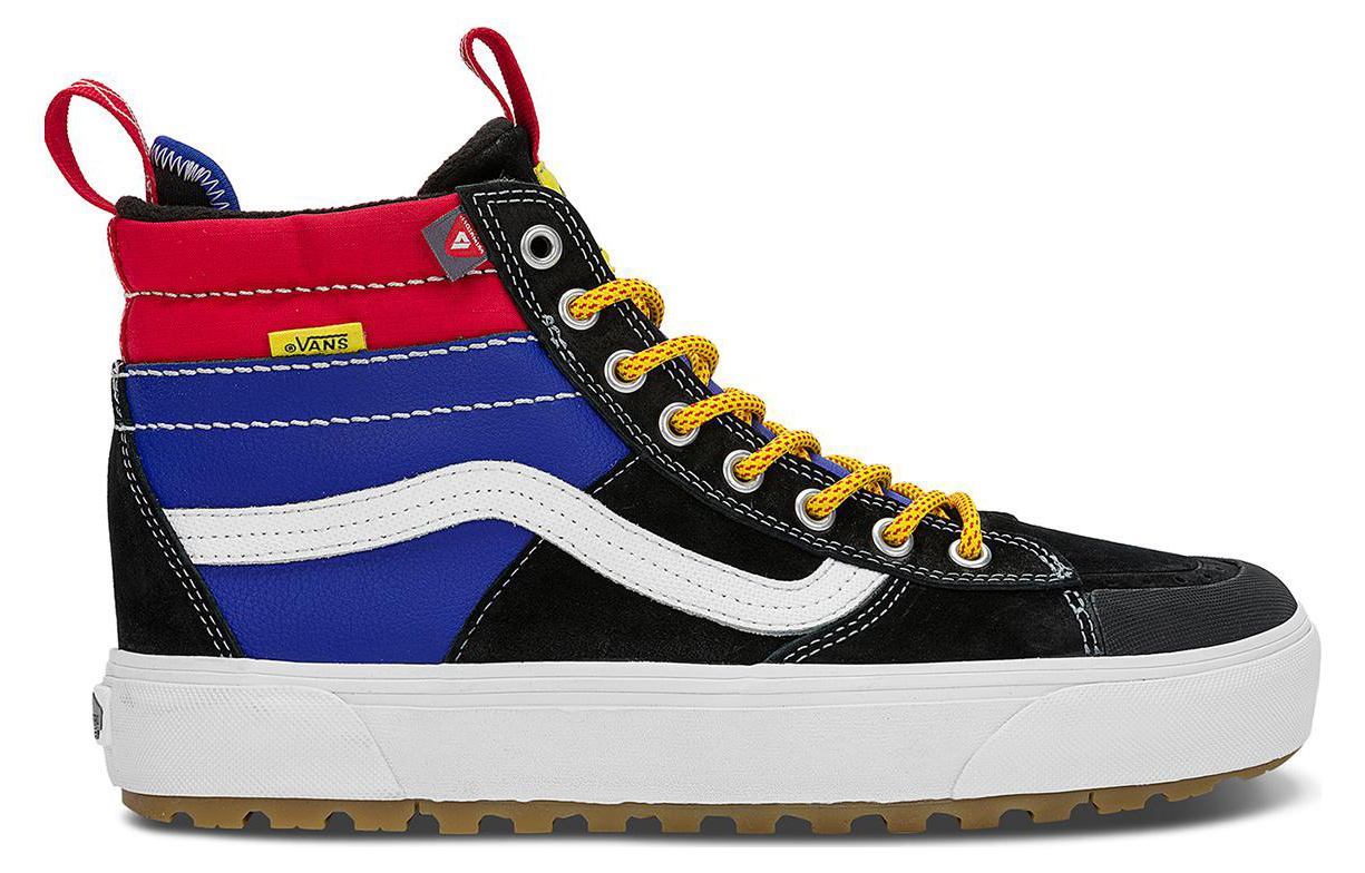 Lookbook Vans SK8-HI MTE '黑白蓝' 高帮滑板鞋 VN0A5HZZBRA
