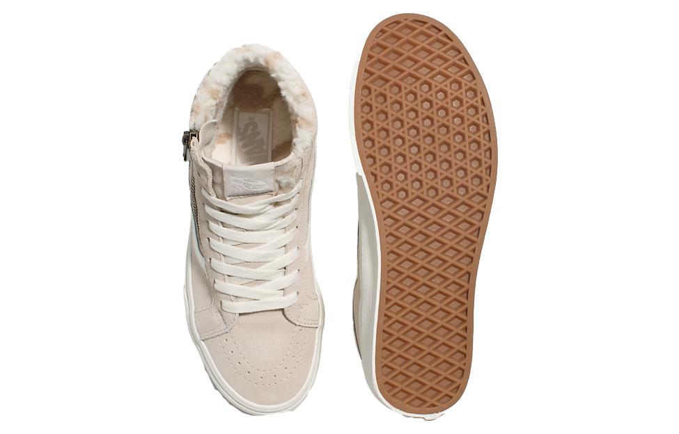 Shop Vans Sk8-Hi Reissue Side Zip Cozy Hug Sherpa 'Beige' Wanita VN0007NZBLL
