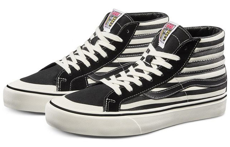 Order Vans SK8-Hi Stripe Kasut Tinggi Unisex Hitam Putih VN0A3ZCEUZS