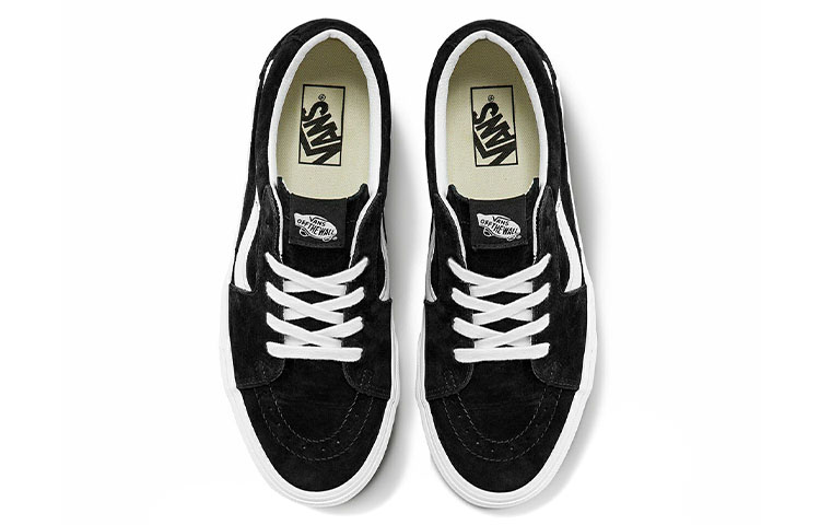 Lookbook Vans Sk8-Low 'Hitam Putih Asli' VN0A4UUKB7S