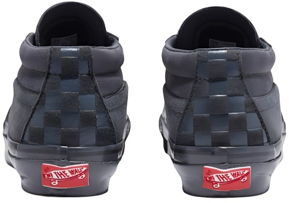 萬斯 Sk8-Mid Reissue 83 MG 'TDC 鐵門' VN000E7JM8M Lookbook 萬斯 Sk8-Mid Reissue 83 MG 'TDC 鐵門' VN000E7JM8M