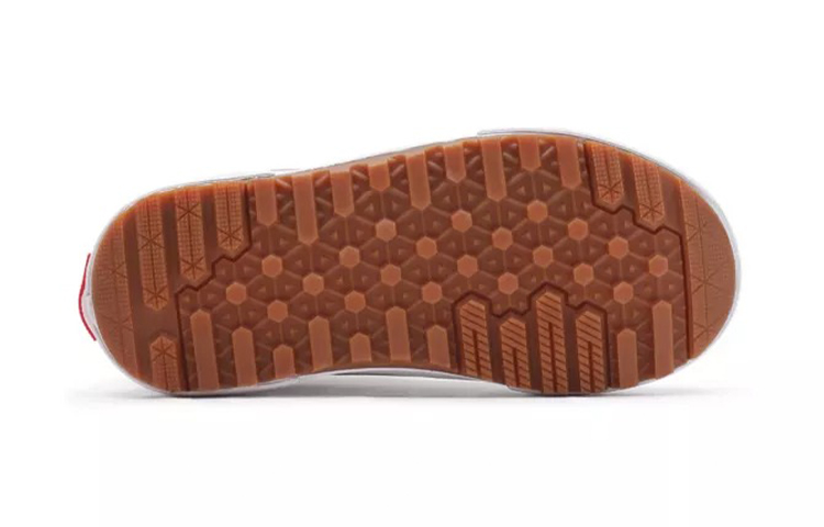 Shop Vans Sk8-Mid Reissue MTE-1 黒/白 VN0A5KRO9AS