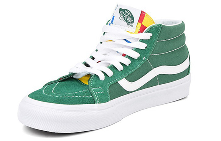 Lookbook 반스 스케이트 미드 스웨이드 스트릿 스니커즈 '그린 화이트' VN0A391FTOY
