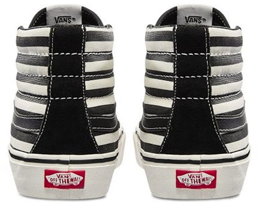 Vans SK8-Hi Stripe Kasut Tinggi Unisex Hitam Putih VN0A3ZCEUZS Shop Vans SK8-Hi Stripe Kasut Tinggi Unisex Hitam Putih VN0A3ZCEUZS