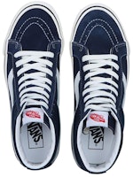 Vans SK8 HI 側邊條紋復古 高筒 溜板鞋 男女同款 藍白 Shop Vans SK8 HI 側邊條紋復古 高筒 溜板鞋 男女同款 藍白