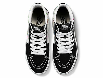 Vans SK8 HI 蝴蝶花朵印花 復古百搭 休閒 高幫 板鞋 男女同款 黑白 Lookbook Vans SK8 HI 蝴蝶花朵印花 復古百搭 休閒 高幫 板鞋 男女同款 黑白