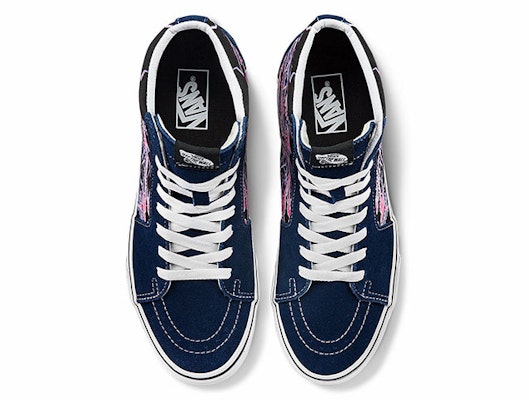 Vans Unisex SK8-Hi Sneakers Cetakan Hitam/Ungu VN0A5KRH96C Lookbook Vans Unisex SK8-Hi Sneakers Cetakan Hitam/Ungu VN0A5KRH96C
