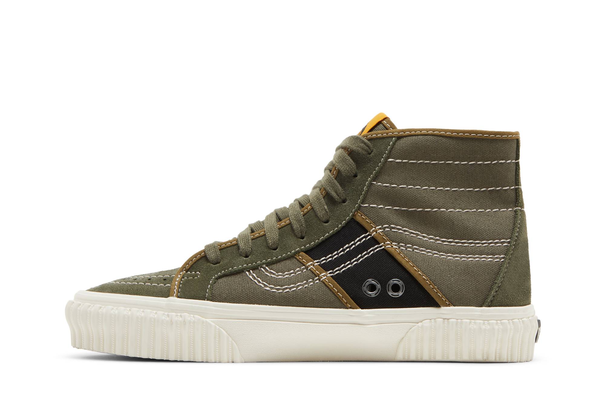 Lookbook Vans Sk8-Hi Gym Isu 'Siri Kod Dunia' VN0A5JIUA06