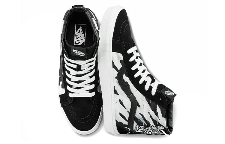 Shop Vans Unisex SK8-Hi Reissue Sepatu Tinggi Hitam/Putih VN0A2XSBWHT