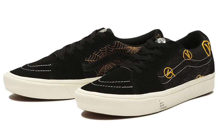 Lookbook Vans SK8-Low ComfyCush Negro/Amarillo VN0A4UVC4CT