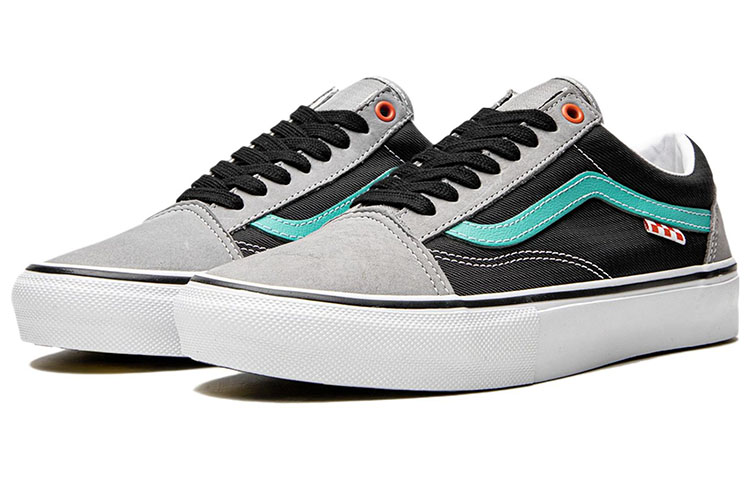 Order Vans滑板鞋老学校'灰黑绿' VN0A5FCBAPD