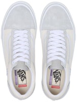 반스 스케이트 올드스쿨 '라이트 그레이 화이트' VN0A5FCBLGX Lookbook 반스 스케이트 올드스쿨 '라이트 그레이 화이트' VN0A5FCBLGX