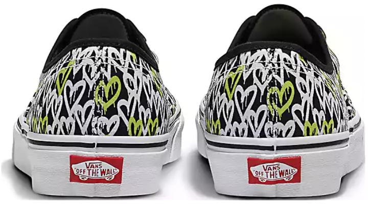 Sepatu Skateboard Vans 'Multi Heart' VN0A3VC1497 Shop Sepatu Skateboard Vans 'Multi Heart' VN0A3VC1497