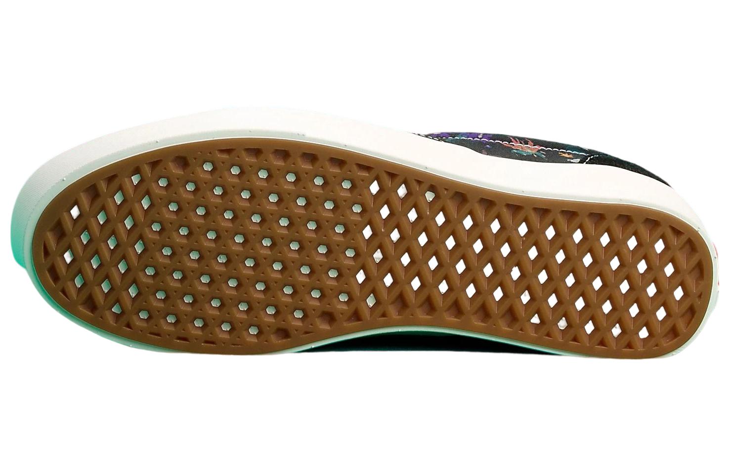 Shop Vans Slip-On 'Negro Blanco' VN0A7TNMBLK