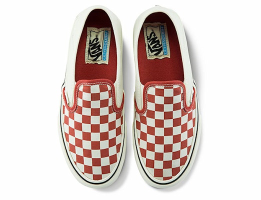 Vans Slip-on Catur Merah/Putih VN0A5HYQA02 Lookbook Vans Slip-on Catur Merah/Putih VN0A5HYQA02