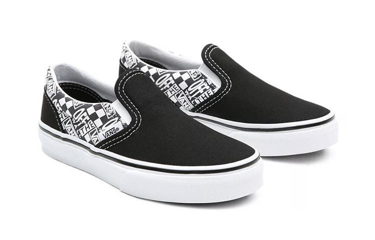 Lookbook ヴァンズ スリッポン K ブラック VN0A4BUT3WI