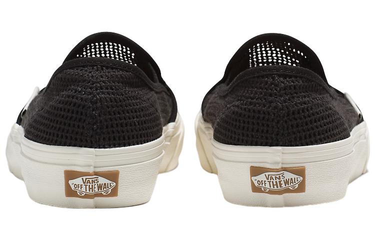 Shop VansスリッポンメッシュVR3 (ブラック) VN0007R9BLA