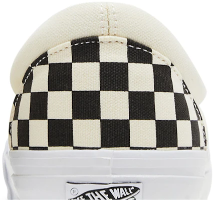 Vans Slip-On Reissue 98 LX 'Checkerboard - Hitam' VN000CSE2BO 1