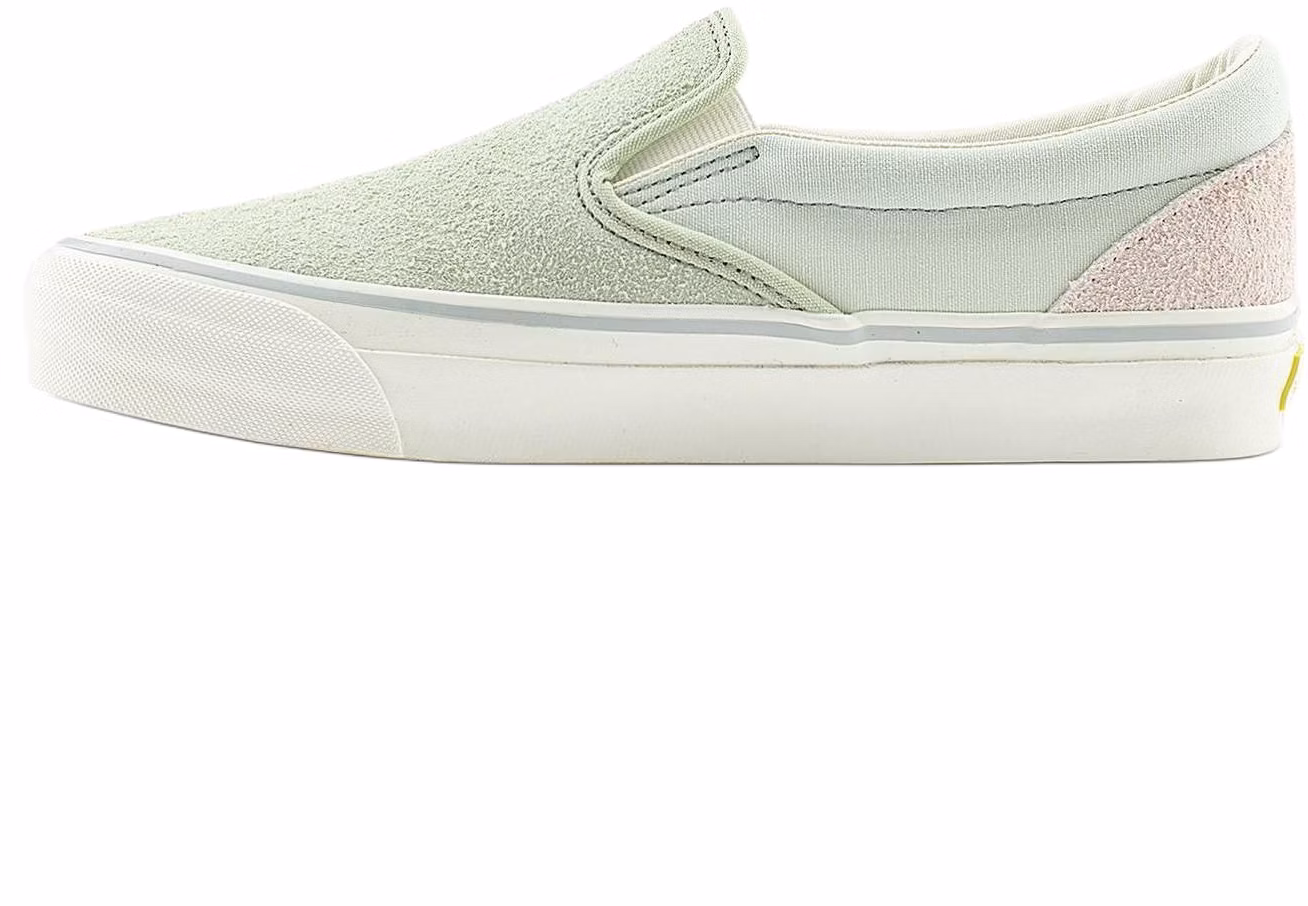 vans-slip-on-skateboarding-shoes-light-green-vn-000-ctcbgk