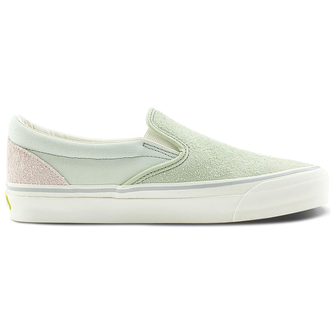 Order Kasut Luncur Vans Slip-on 'Hijau Muda' VN000CTCBGK