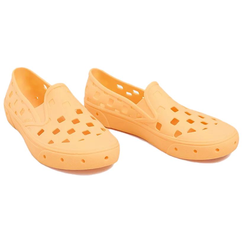 Lookbook バンズ スリップオン TRK セーフティーオレンジ VN0A5HF887T