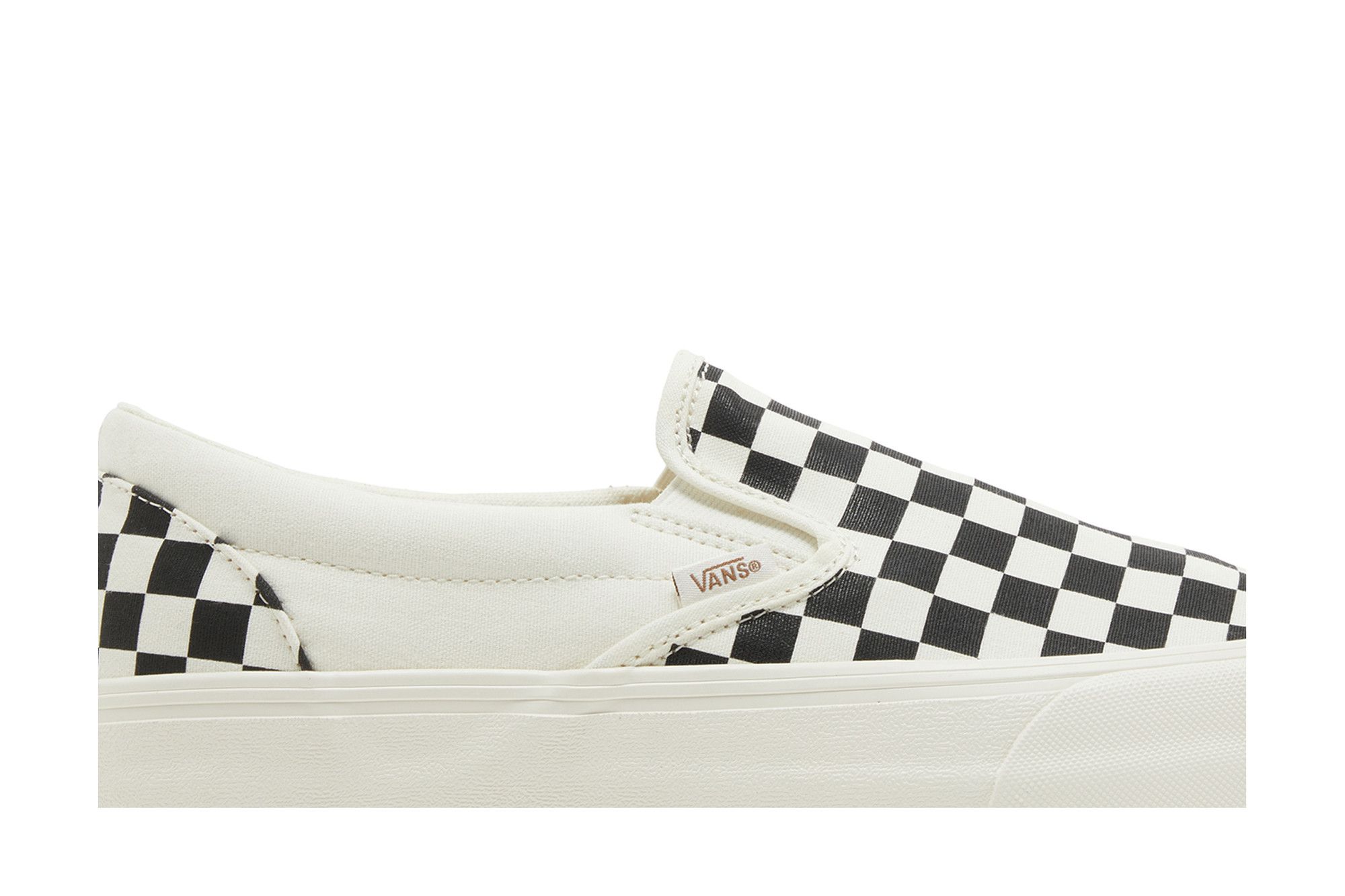 Lookbook Vans Slip-On VR3 ''Nero Marshmallow a Scacchi'' VN0007NC1KP