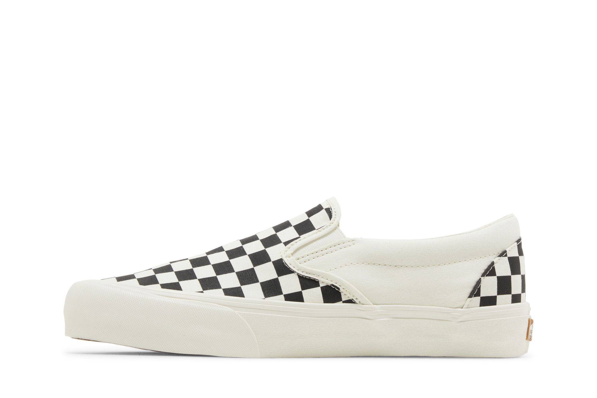 Shop Vans Slip-On VR3 ''Nero Marshmallow a Scacchi'' VN0007NC1KP