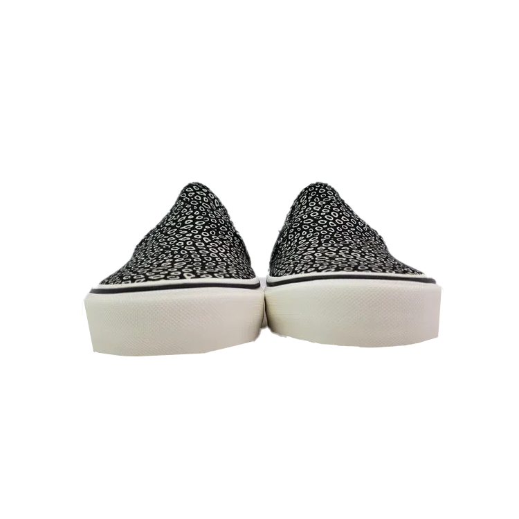 Shop Vans Slip-On VR3 SF Noir Blanc VN0A4BX84WM