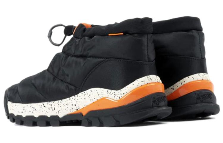 Shop Vans Slip Hiker LX '黑色' VN0A7Q4W4F6