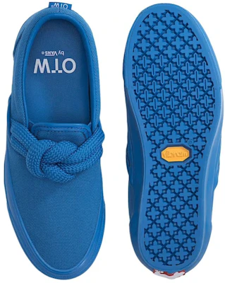Vans Slip On 98 Vibram Knot ''Daphne Blue'' Sepatu Casual. VN000Y1DICP Lookbook Vans Slip On 98 Vibram Knot ''Daphne Blue'' Sepatu Casual. VN000Y1DICP