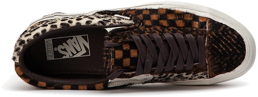 Vans SLIP-ON CAP LX 拼贴动物系列 棕/黑色豹纹 VN0A3TKSVSO1 Lookbook Vans SLIP-ON CAP LX 拼贴动物系列 棕/黑色豹纹 VN0A3TKSVSO1