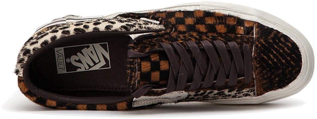 Vans SLIP-ON CAP LX CUT AND PASTE ANIMAL PACK Coklat/Hitam Leopard. VN0A3TKSVSO1 Lookbook Vans SLIP-ON CAP LX CUT AND PASTE ANIMAL PACK Coklat/Hitam Leopard. VN0A3TKSVSO1