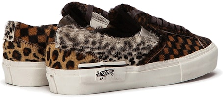 Vans SLIP-ON CAP LX 拼贴动物系列 棕/黑色豹纹 VN0A3TKSVSO1 Purchase Vans SLIP-ON CAP LX 拼贴动物系列 棕/黑色豹纹 VN0A3TKSVSO1