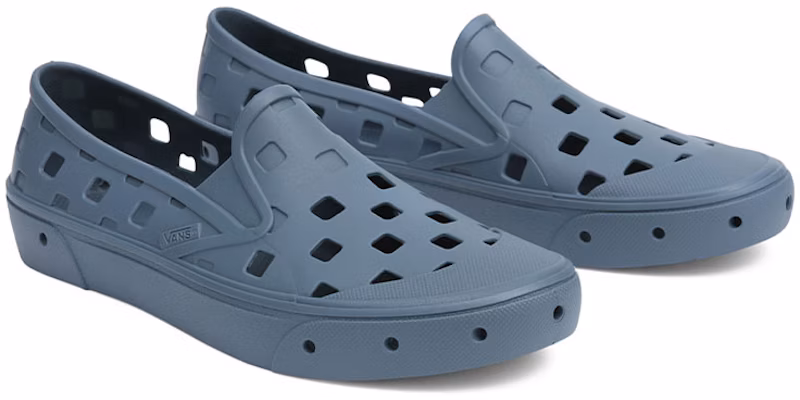 Vans Slip-On TRK 洞洞運動涼鞋 男女同款 藍 Lookbook Vans Slip-On TRK 洞洞運動涼鞋 男女同款 藍