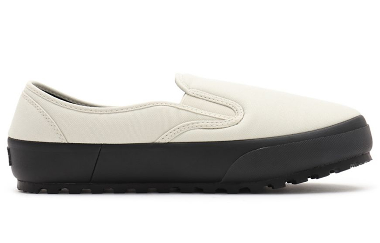 Order Vans 滑雪小屋 Vansguard 灰白色拖鞋运动鞋 VN0A5JI2A17