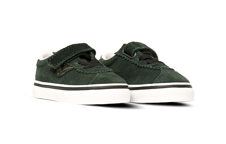 Lookbook Sneakers Vans Sport V Low-Top Hijau/Putih BP VN0A54EZ8CH