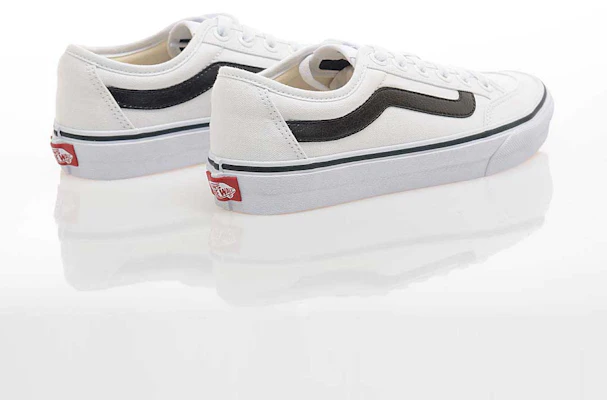 Vans Stance 襪子與服飾系列_COLLECTION V221126003 Lookbook Vans Stance 襪子與服飾系列_COLLECTION V221126003