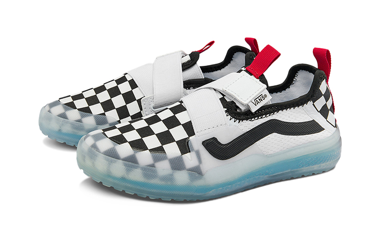 Order Vans Strker Ultimatewaffle ''Zwart Wit Blauw'' VN0A4UVY5GU