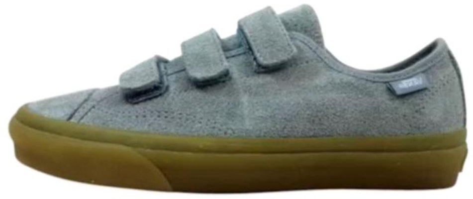 Vans Style 23 V Fuzzy Suede 'Arona' VN0A38GCOMT Lookbook Vans Style 23 V Fuzzy Suede 'Arona' VN0A38GCOMT