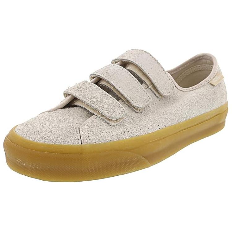Lookbook Vans Style 23 V Suede Peloso ''Birch'' VN0A38GCOMU