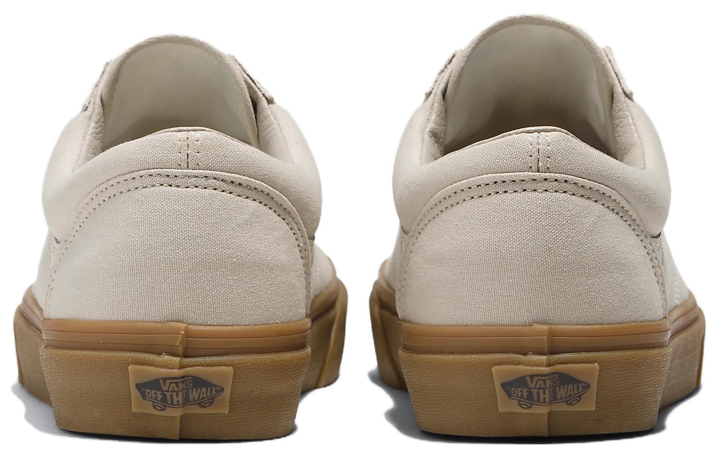 Shop Vans Style 36 舒適 輕便 低筒 滑板鞋 男女同款 白色