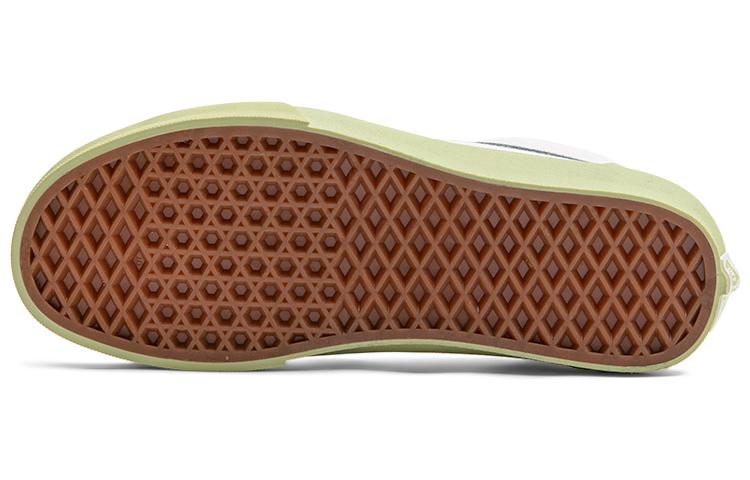 Shop Vans Style 36 クラシック (白/緑) VN0A54F6CEH