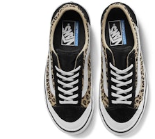 Vans Gaya 36 Decon SF 'Hitam Putih Leopard' VN0A3MVLTTS Lookbook Vans Gaya 36 Decon SF 'Hitam Putih Leopard' VN0A3MVLTTS