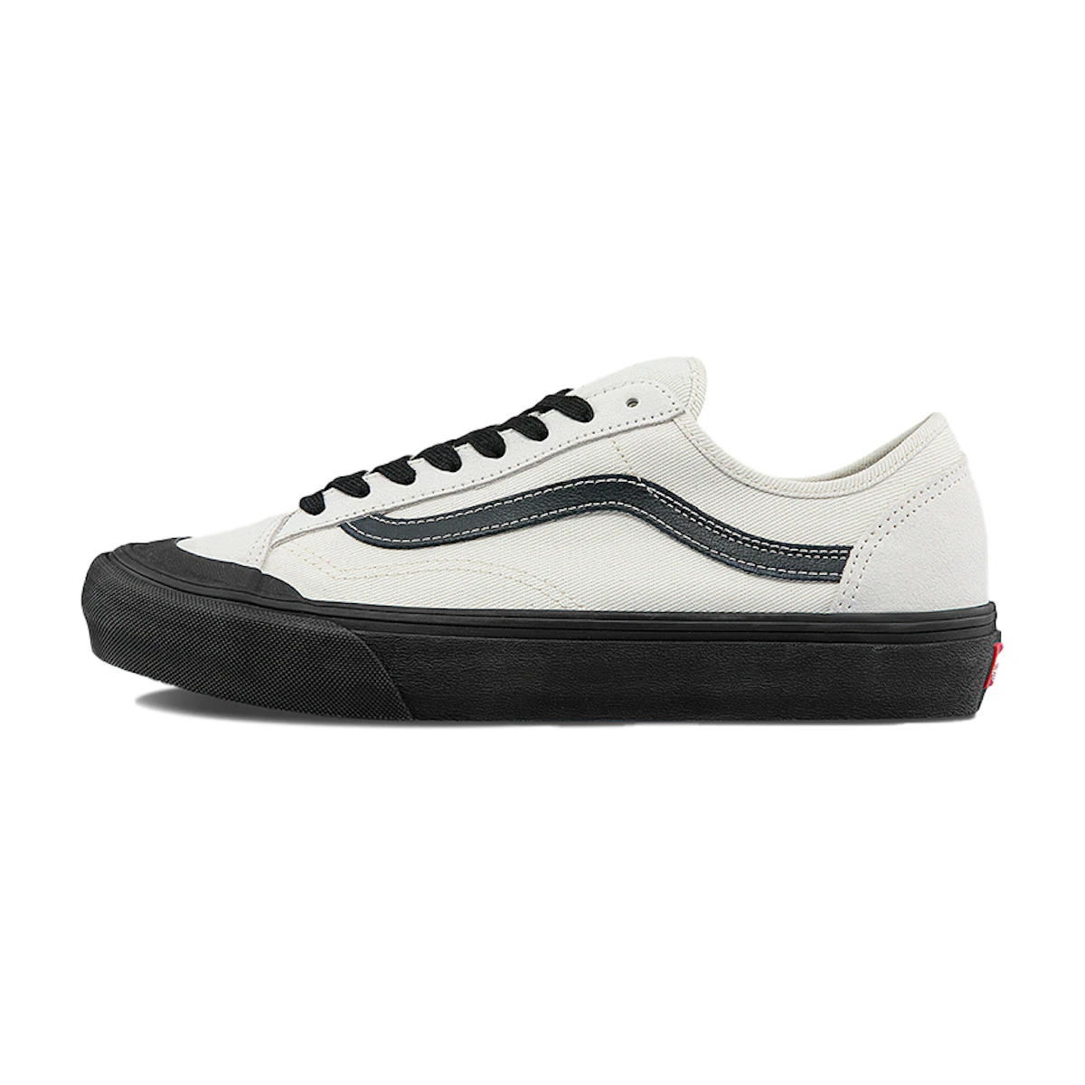 Beli Vans Unisex Style 36 Decon SF Low-Top Sneakers White/Black
